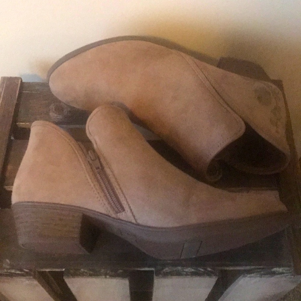 Women’s Booties